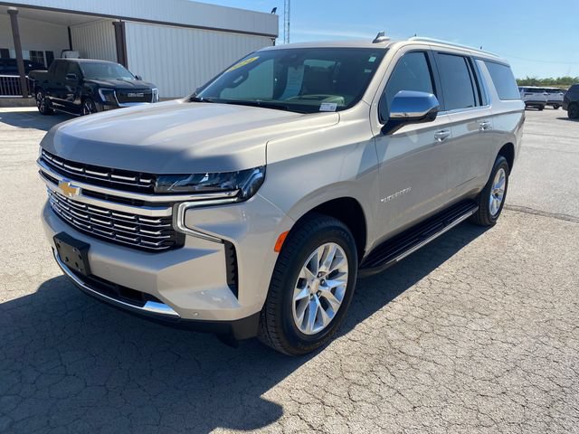 Used 2024 Chevrolet Suburban Premier AWD/4WD image 2