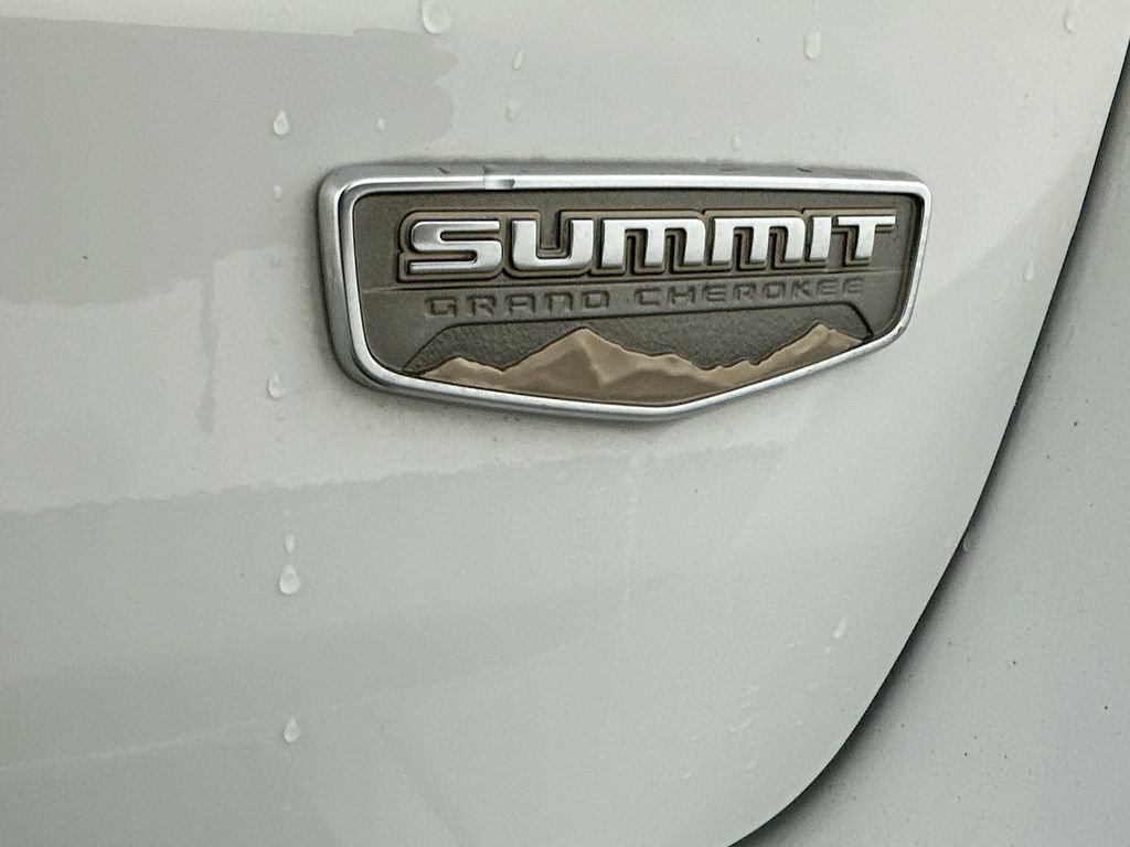 Used 2019 Jeep Grand Cherokee Summit w/ Platinum Series Group AWD/4WD image 38