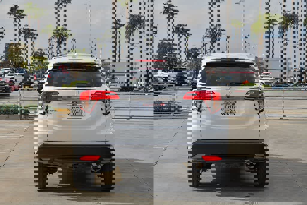 Used 2021 Honda HR-V EX image 8