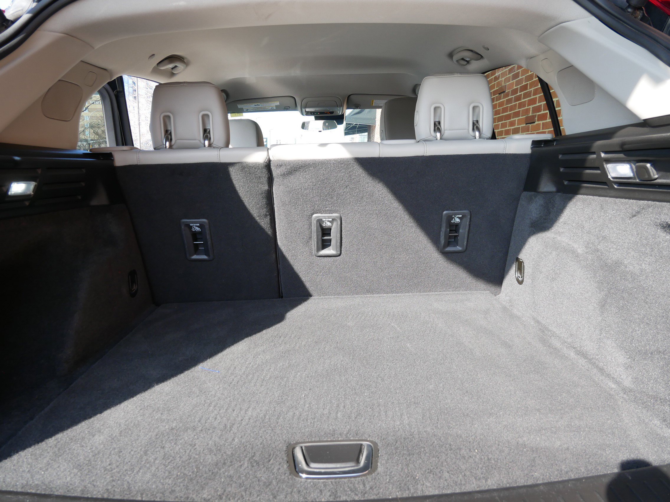 Certified 2022 Cadillac XT4 Luxury image 11