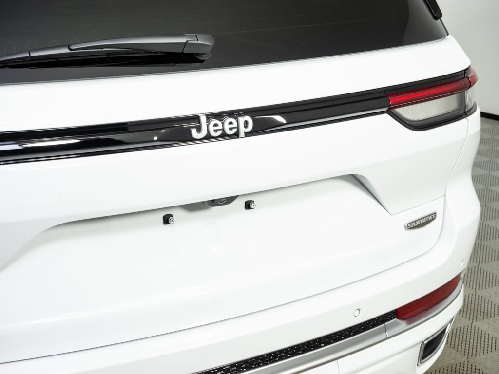 Used 2025 Jeep Grand Cherokee Summit image 36