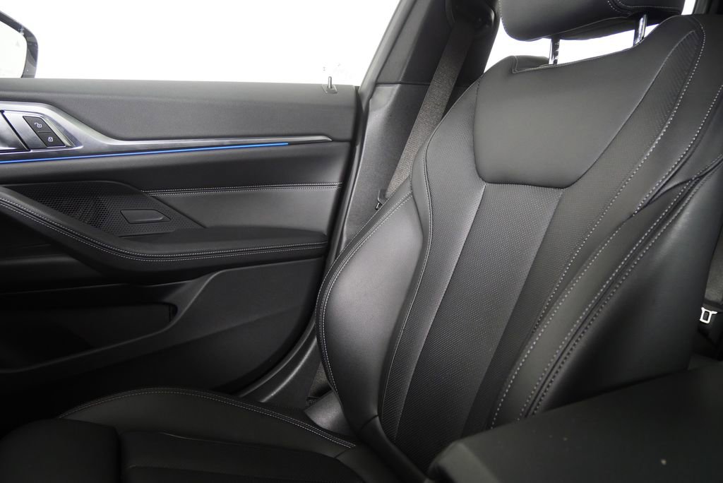Used 2022 BMW i4 eDrive40 w/ Premium Package image 27