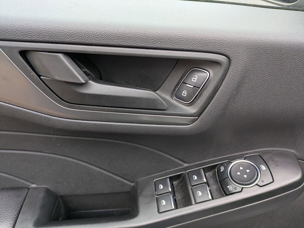 Used 2025 Ford Escape Active image 13