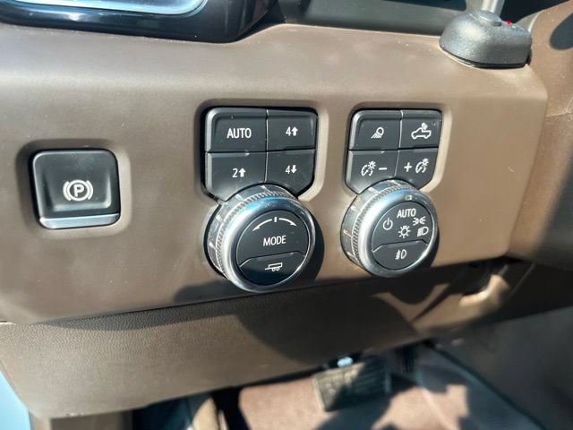 Used 2025 GMC Sierra 2500 Denali w/ Denali Reserve Package AWD/4WD image 14