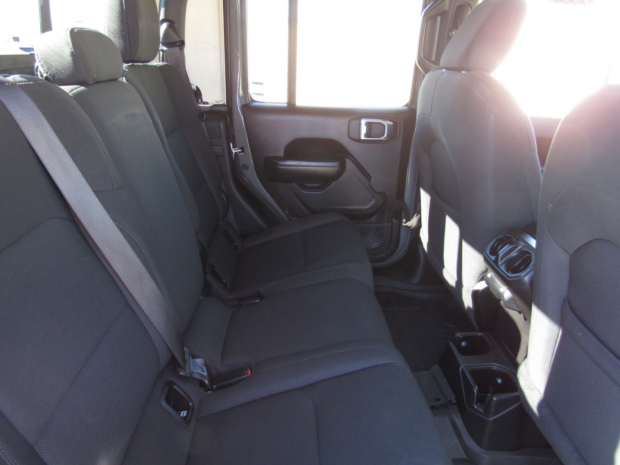 Used 2021 Jeep Gladiator Willys image 12