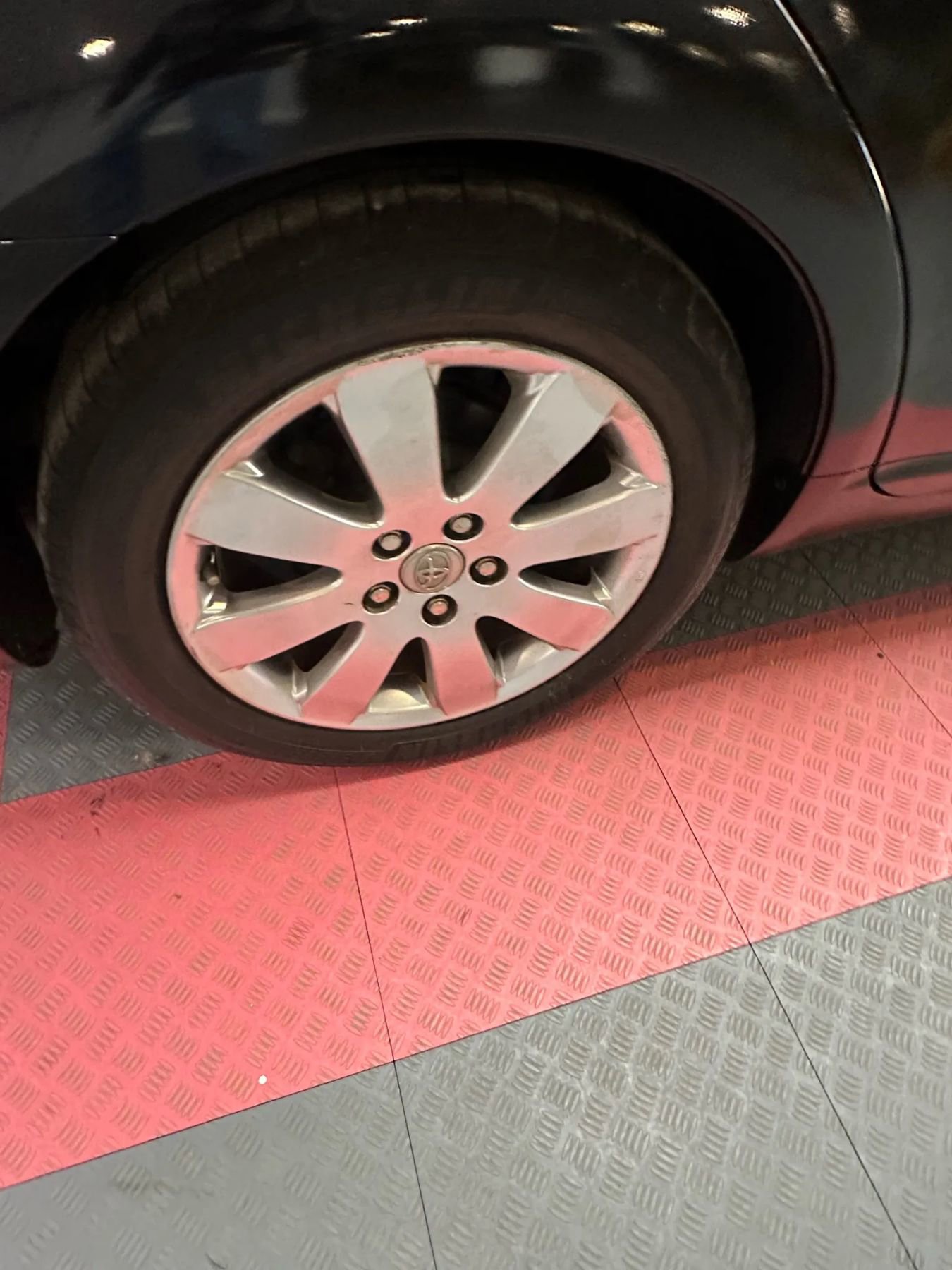 Used 2006 Toyota Avalon XLS image 31