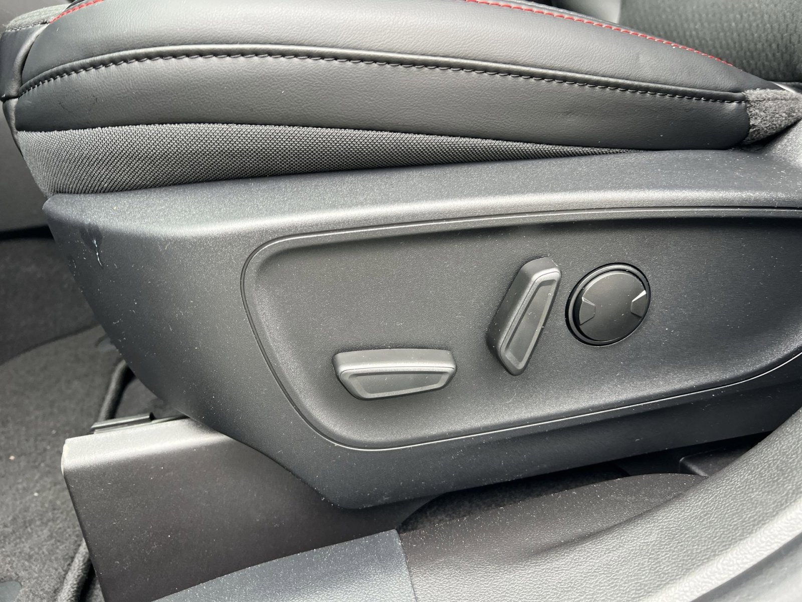 New 2026 Ford Escape ST-Line Select w/ Tech Pack #1 image 14