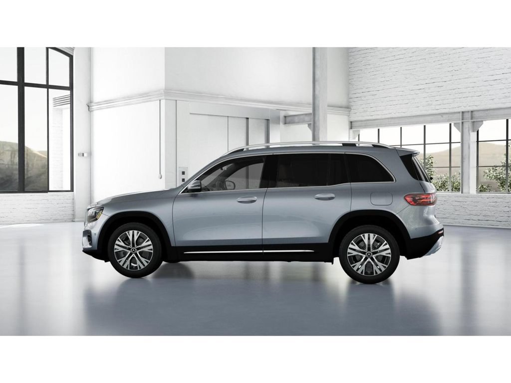 Used 2026 Mercedes-Benz GLB 250 4MATIC image 33