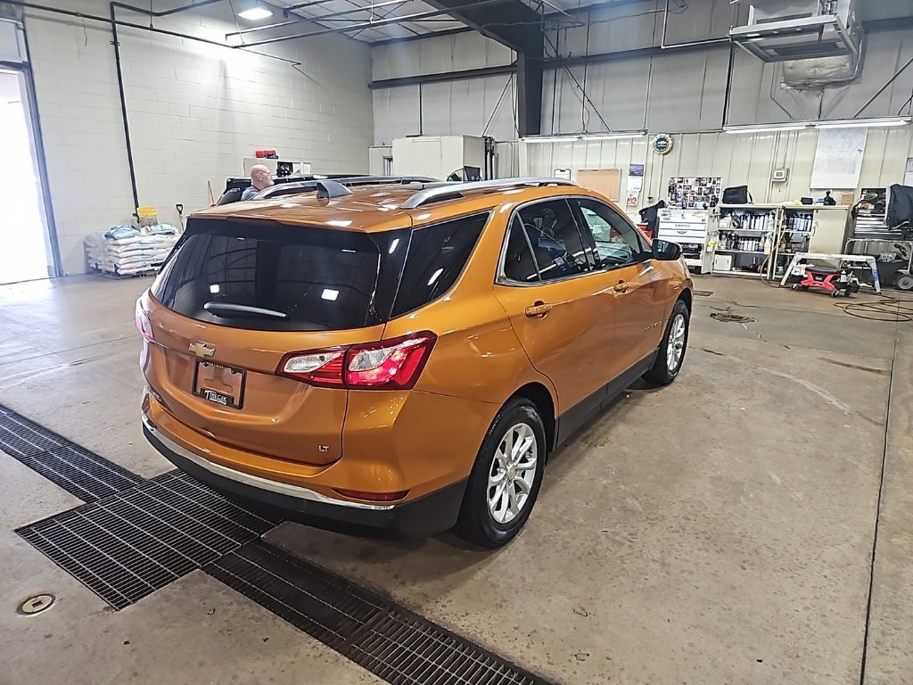 Used 2018 Chevrolet Equinox LT w/ Sun & Infotainment Package image 7