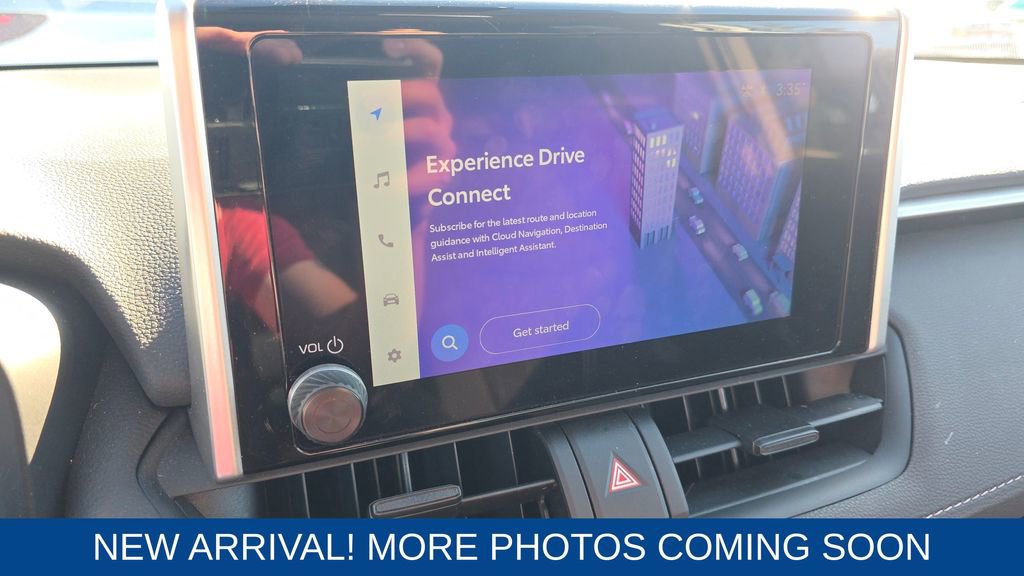 Used 2025 Toyota RAV4 XLE image 18