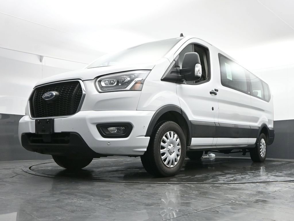 Used 2023 Ford Transit 350 XLT image 45