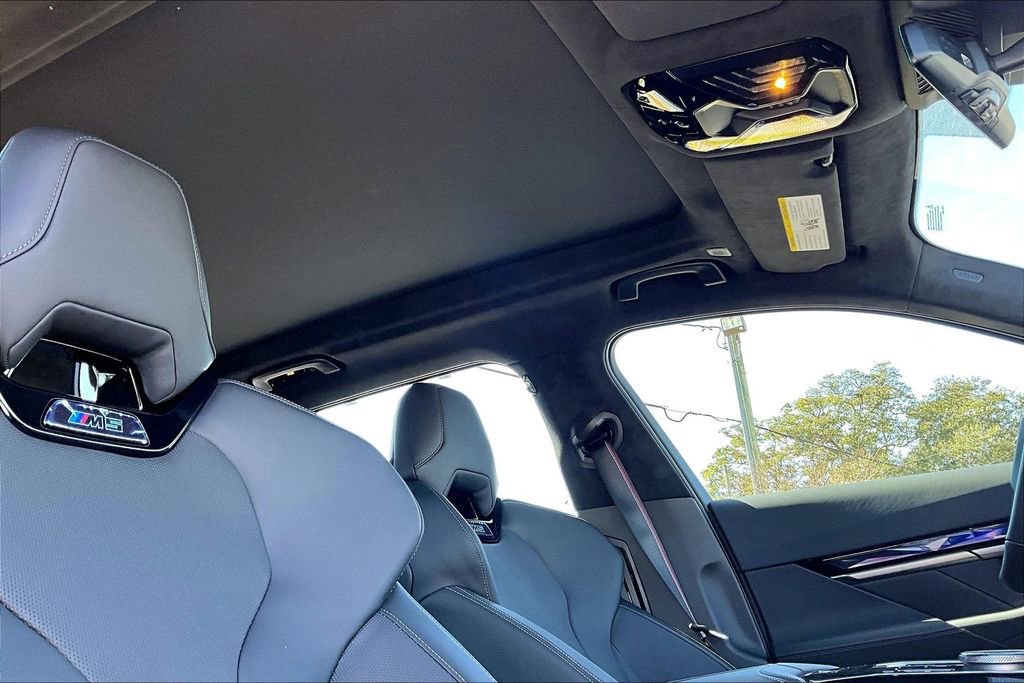 New 2026 BMW M5 Touring image 22