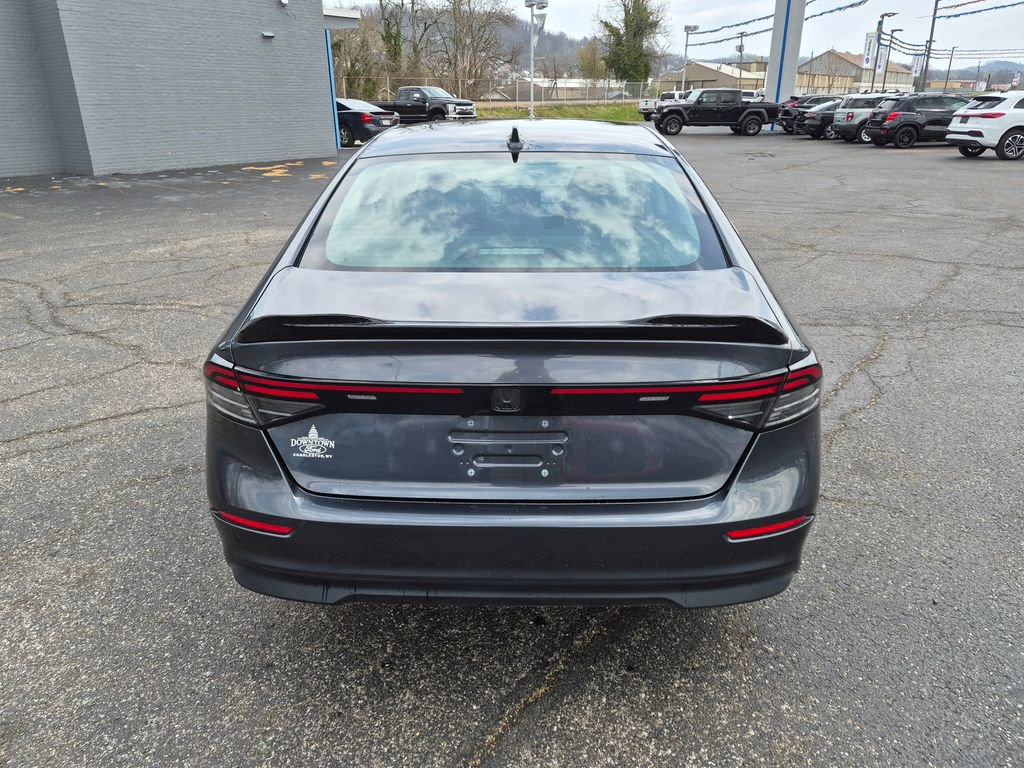 Used 2024 Honda Accord EX image 4