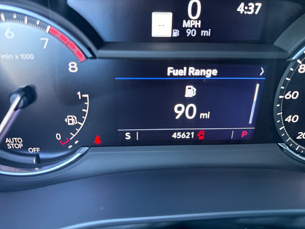 Used 2025 Cadillac XT6 Premium Luxury FWD image 29