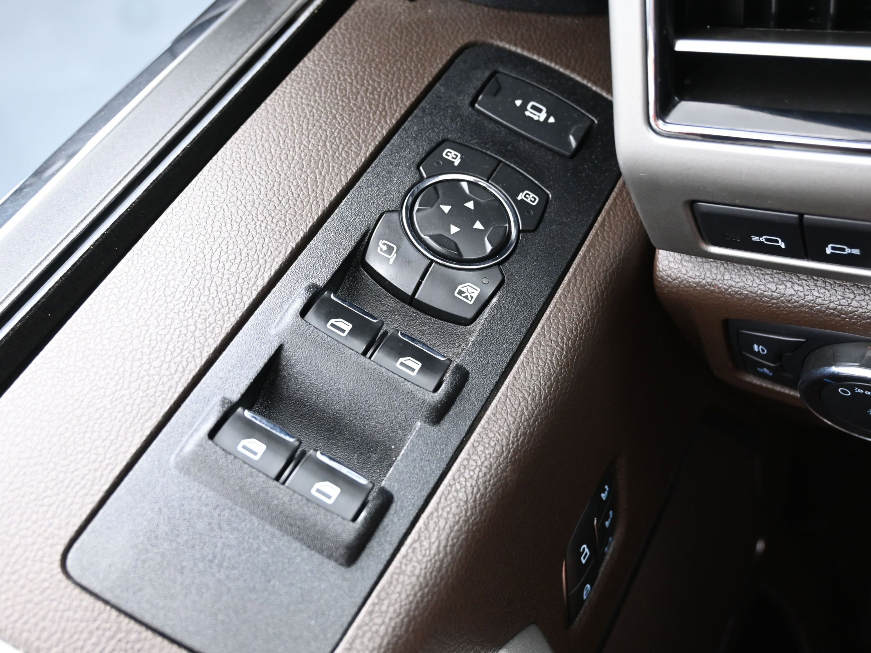 Used 2020 Ford F350 King Ranch w/ King Ranch Ultimate Package image 25