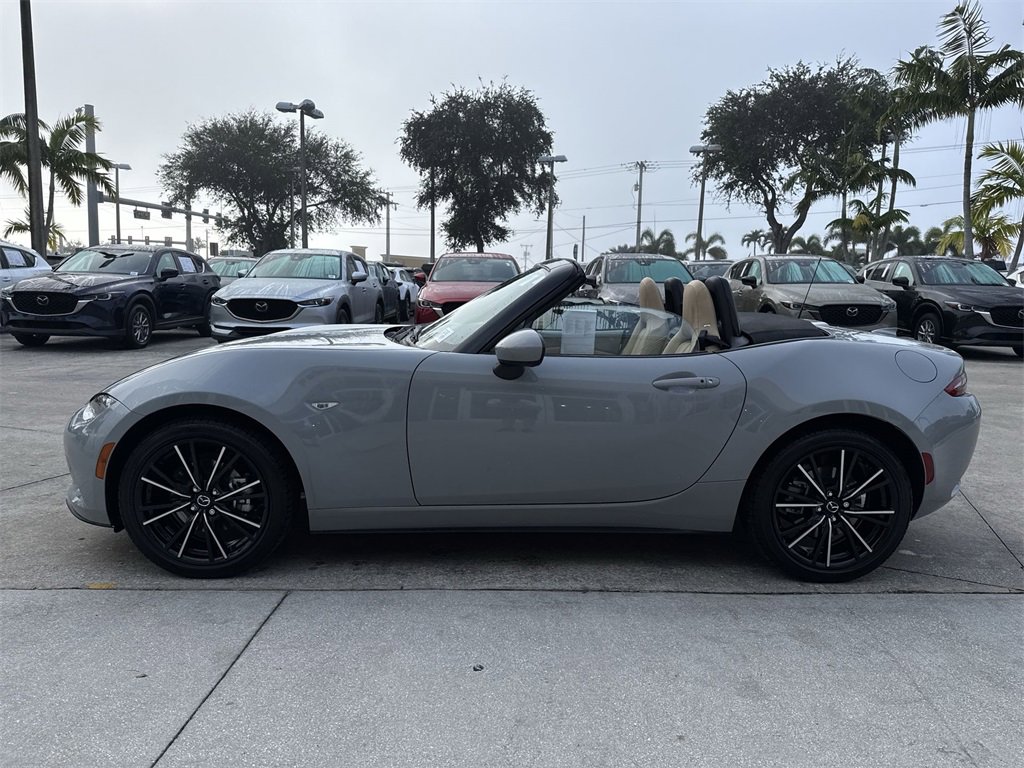 Used 2024 MAZDA MX-5 Miata Grand Touring w/ Weather Package image 28