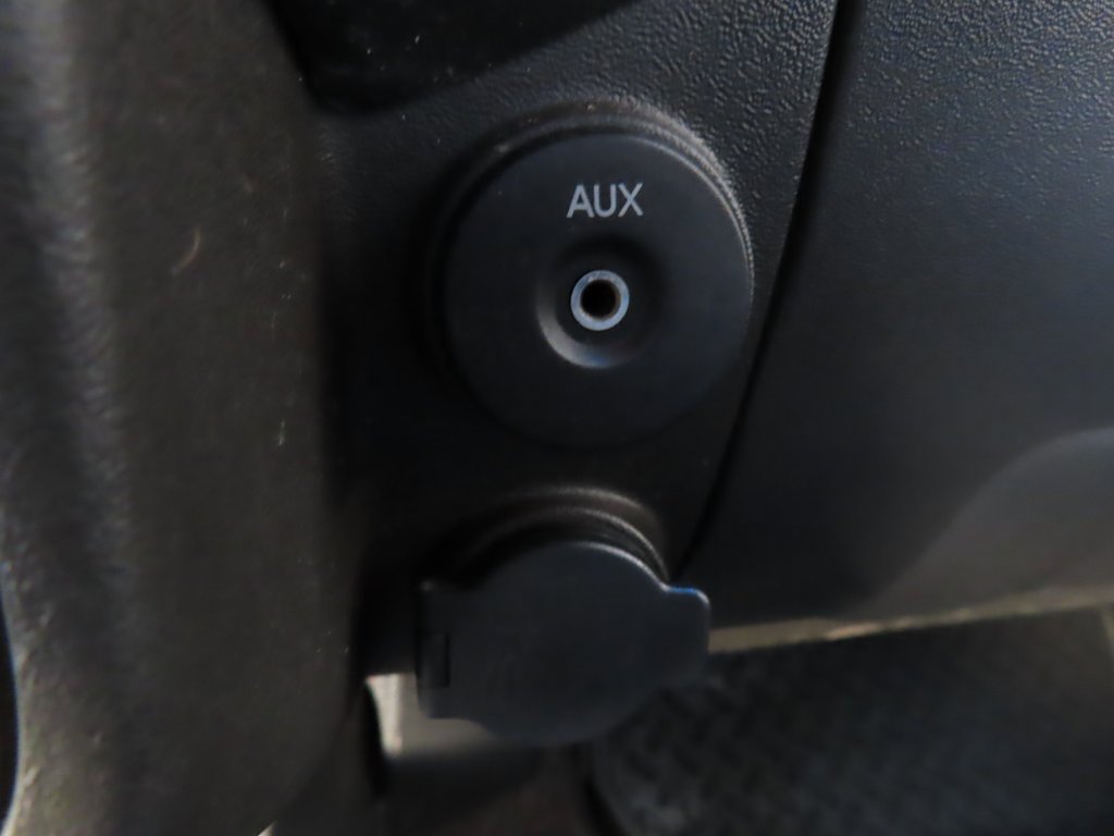 Used 2012 Nissan Frontier SV w/ SV Premium Utility Pkg image 6