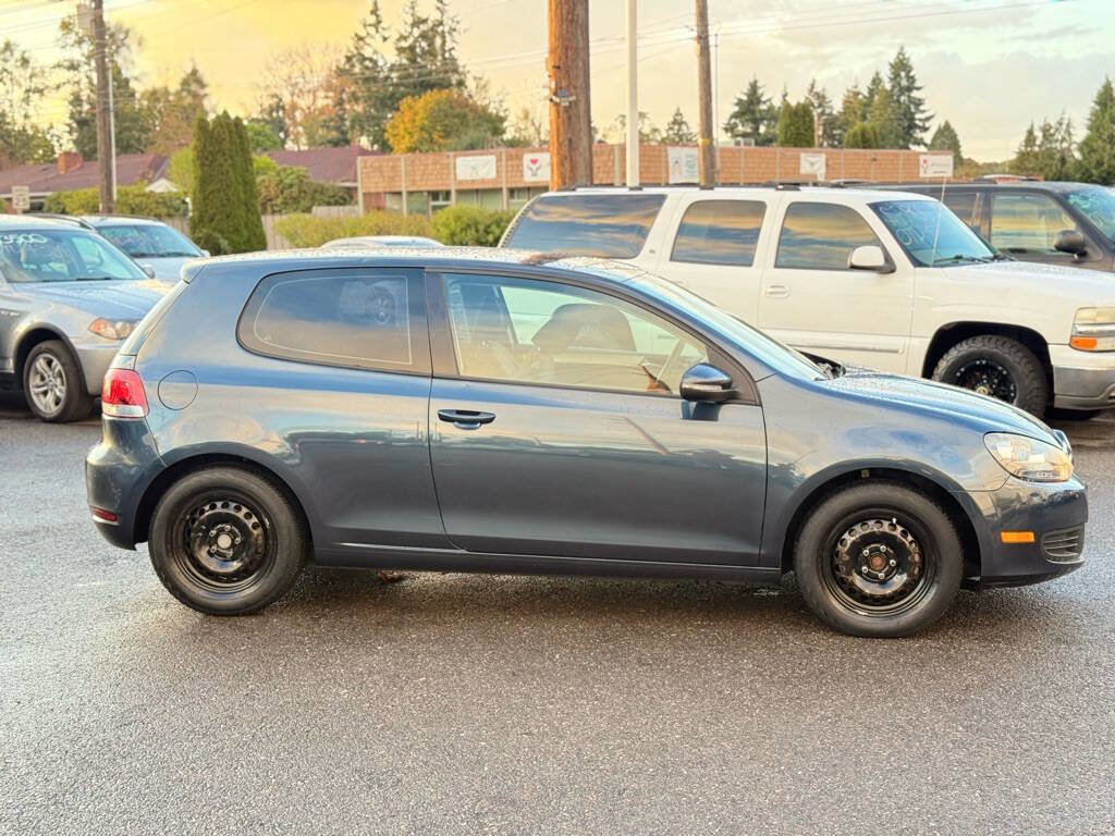 Used 2010 Volkswagen Golf 2-Door image 6
