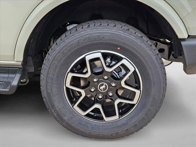 New 2026 Ford Bronco Outer Banks AWD/4WD image 10