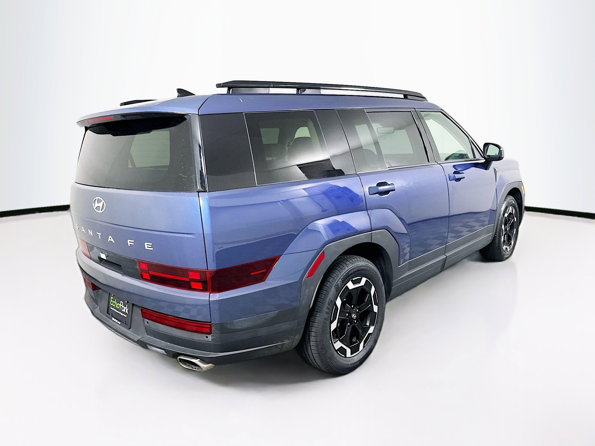 Used 2025 Hyundai Santa Fe SEL FWD image 9
