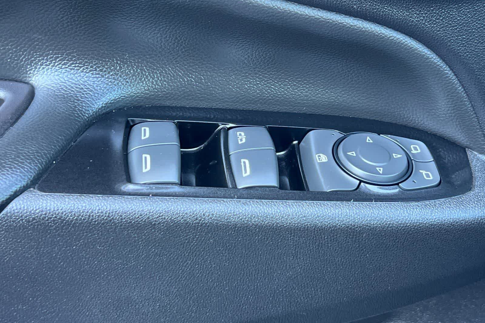 Used 2022 Chevrolet Equinox Premier image 14