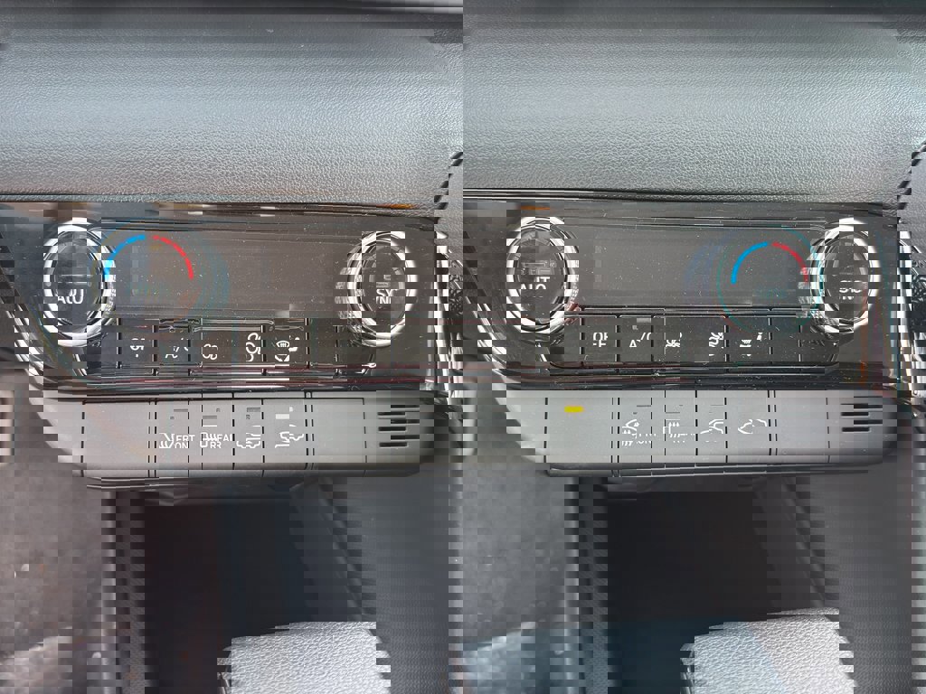 New 2025 Hyundai Elantra Blue image 20