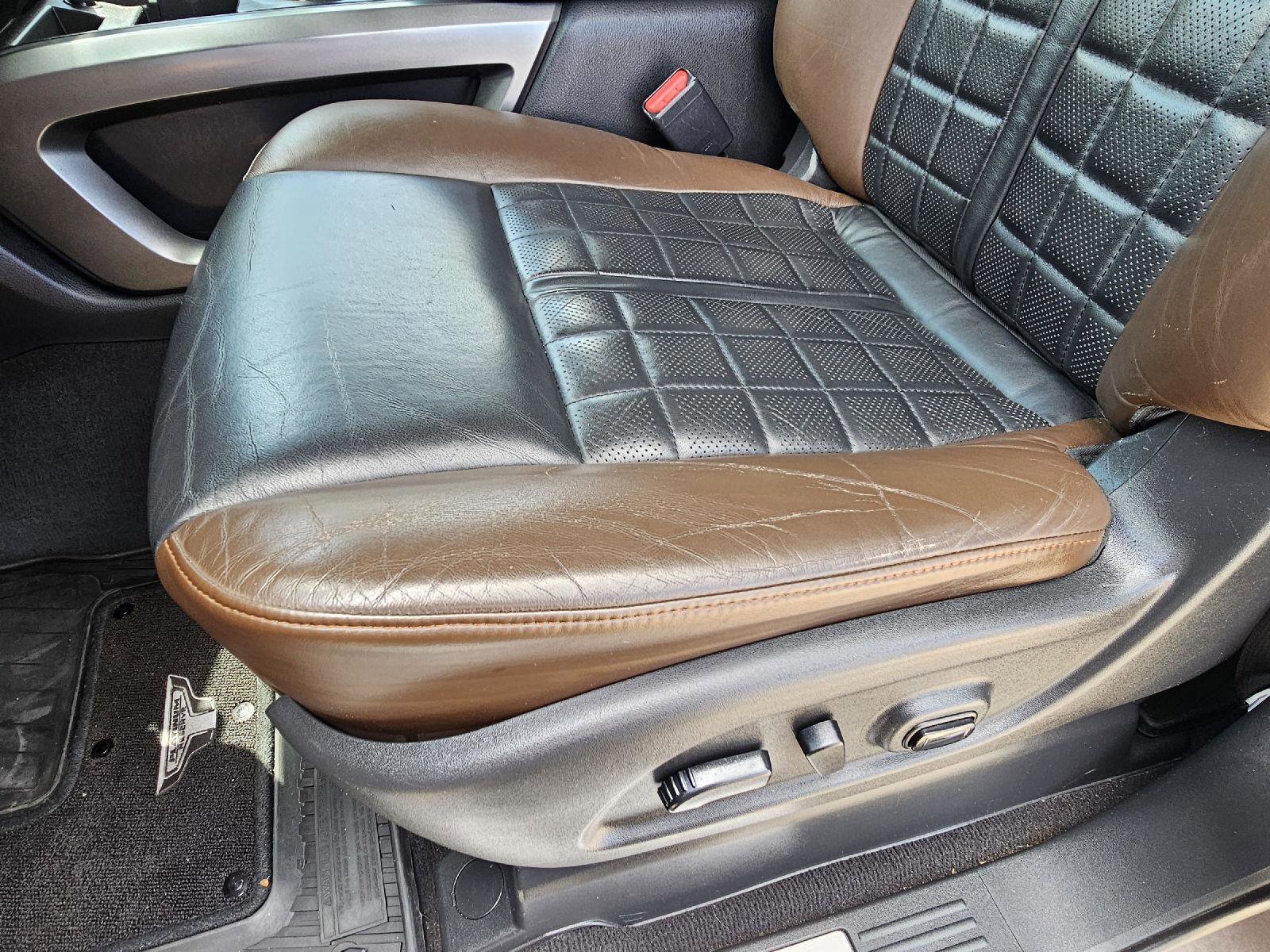 Used 2016 Nissan Titan Platinum Reserve image 36