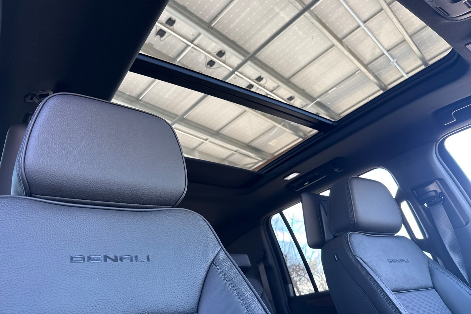 New 2026 GMC Yukon XL Denali w/ Denali Reserve Package image 20