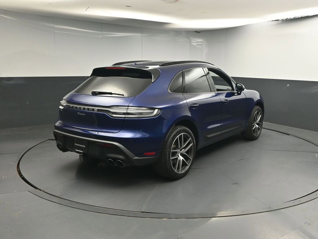 Used 2025 Porsche Macan AWD/4WD image 25