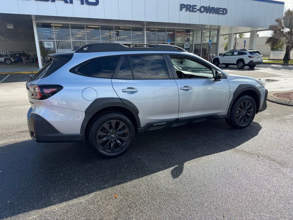 Used 2023 Subaru Outback Onyx Edition image 3