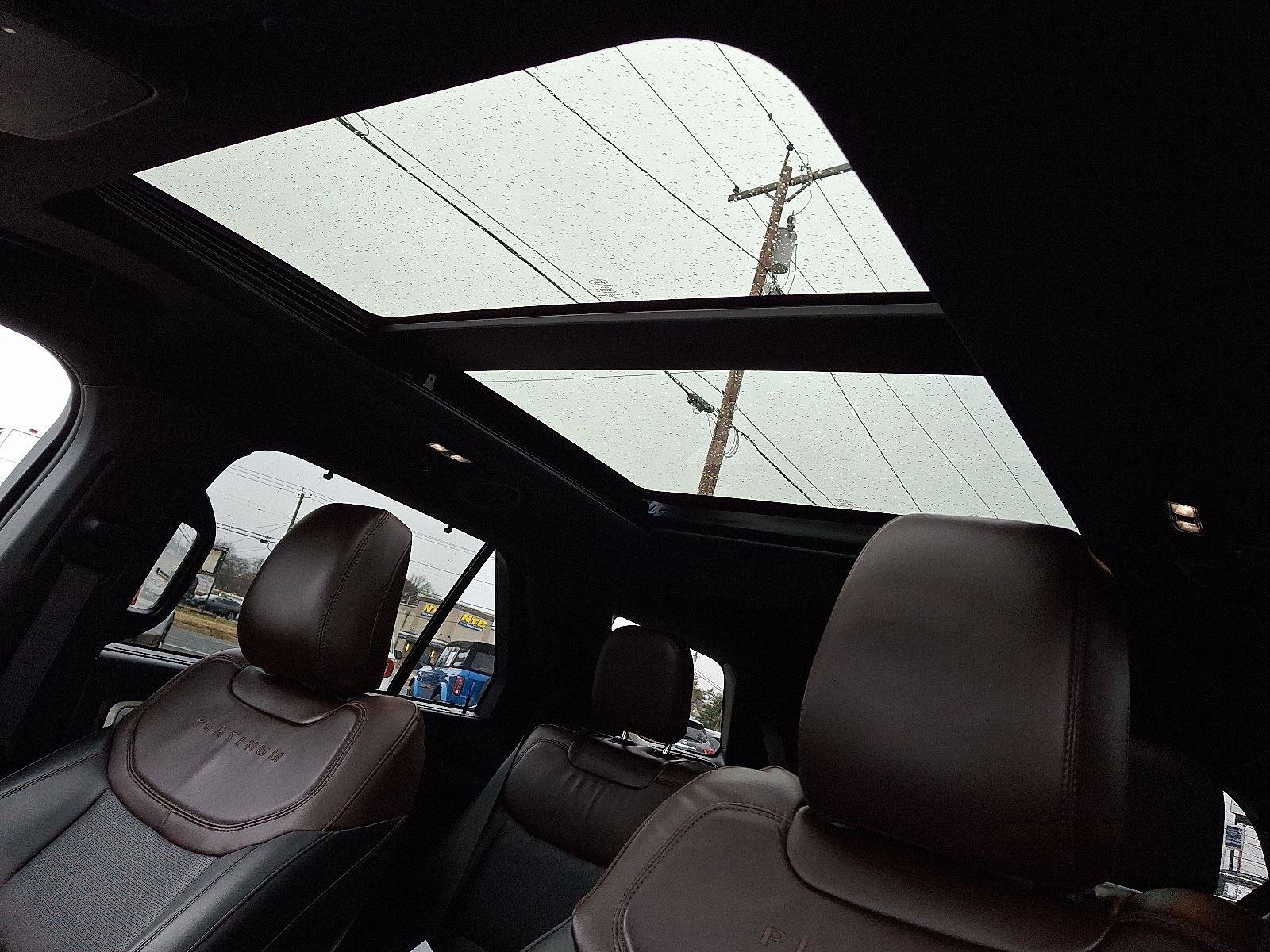 Used 2023 Ford Explorer Platinum w/ Technology Package image 14