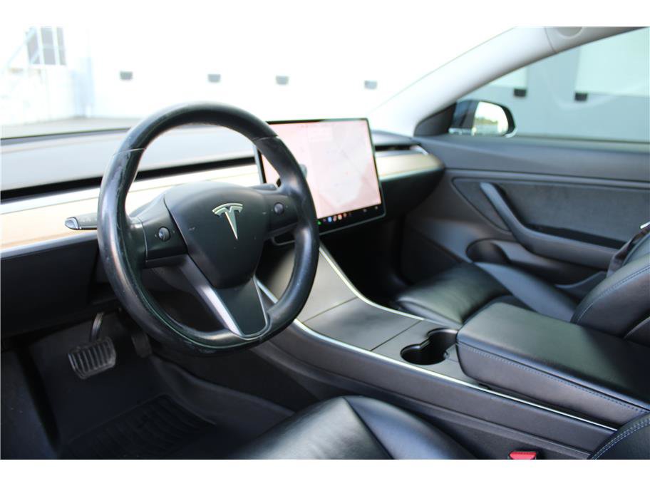 Used 2018 Tesla Model 3 Long Range AWD/4WD image 9