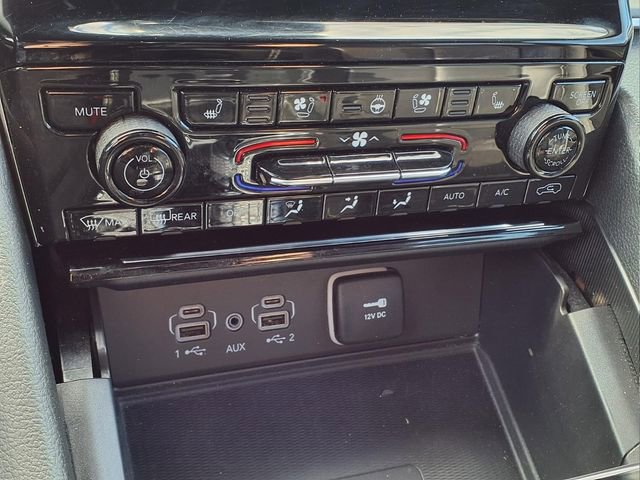 Used 2024 Jeep Grand Cherokee L Limited w/ Luxury Tech Group II image 20