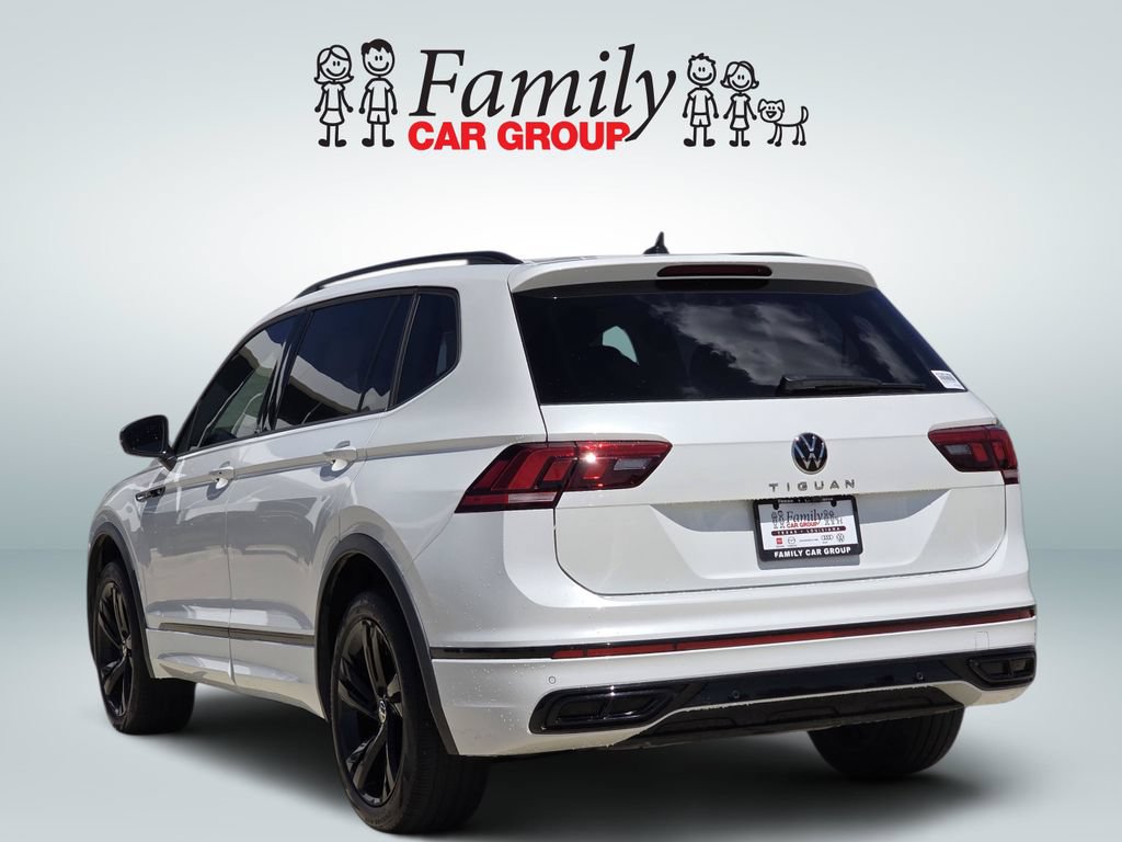 Used 2023 Volkswagen Tiguan SE R-Line FWD image 3