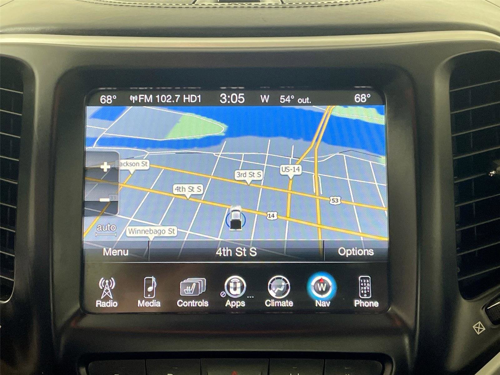 Used 2017 Jeep Cherokee Overland w/ Technology Group image 21