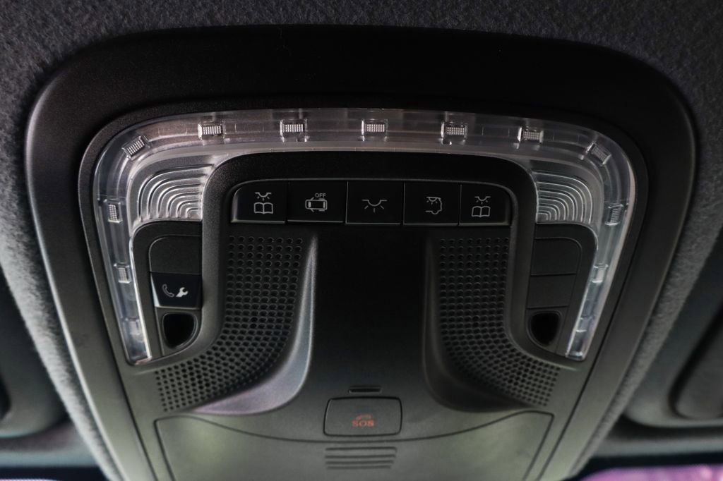 Used 2024 Mercedes-Benz Sprinter 2500 w/ Acoustic Package image 32