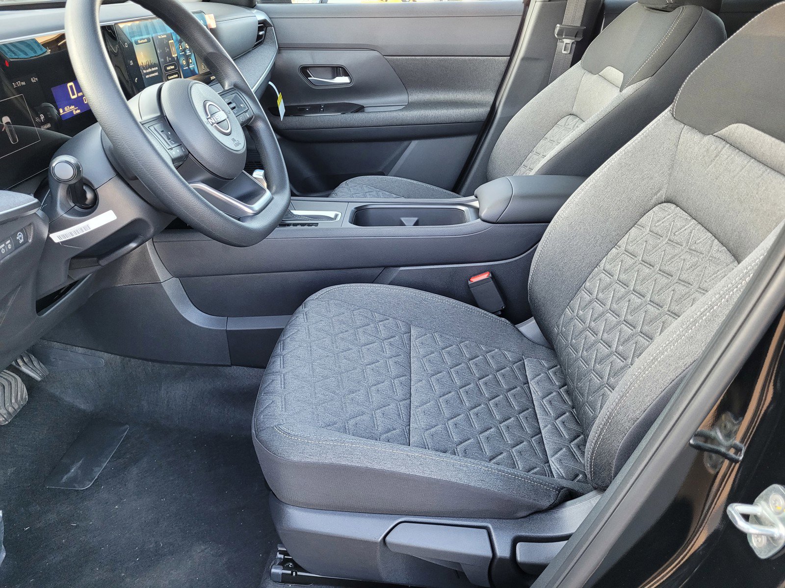 New 2026 Nissan Kicks SV w/ SV Premium Package image 9