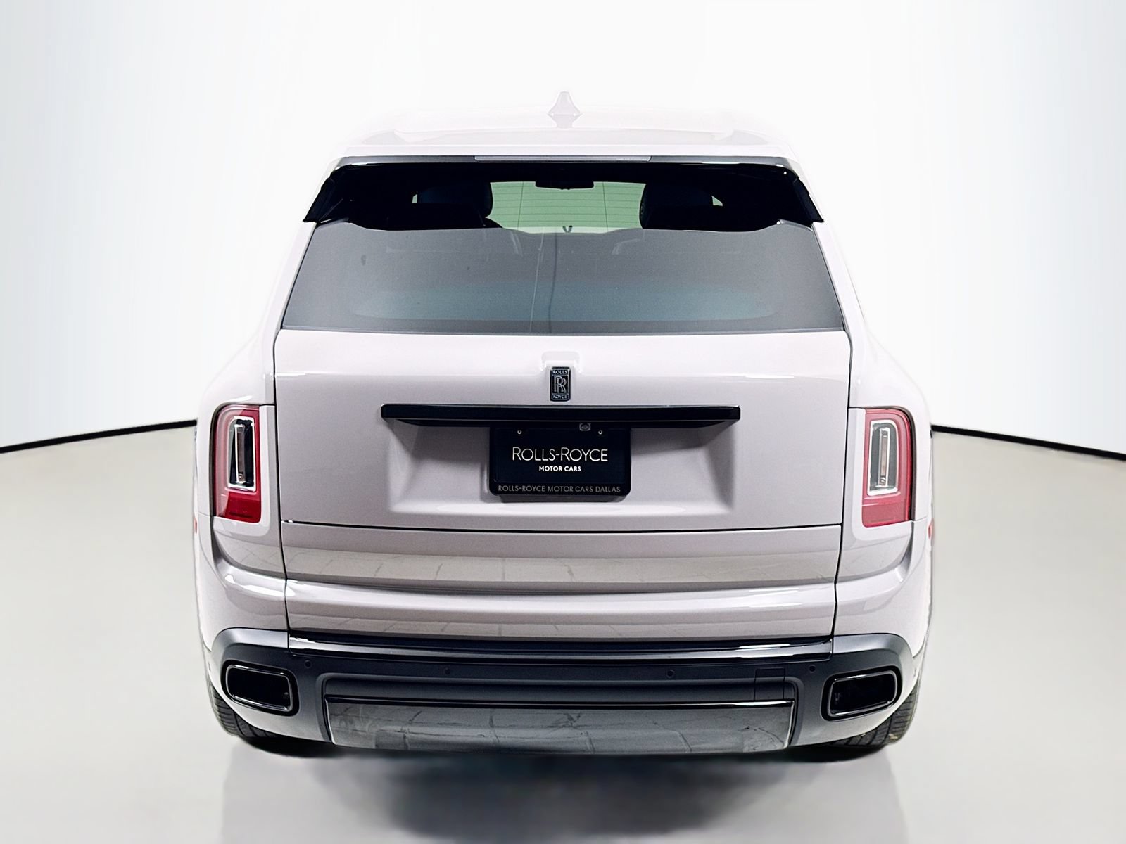 Certified 2022 Rolls-Royce Cullinan w/ Dark Exterior Package AWD/4WD image 7
