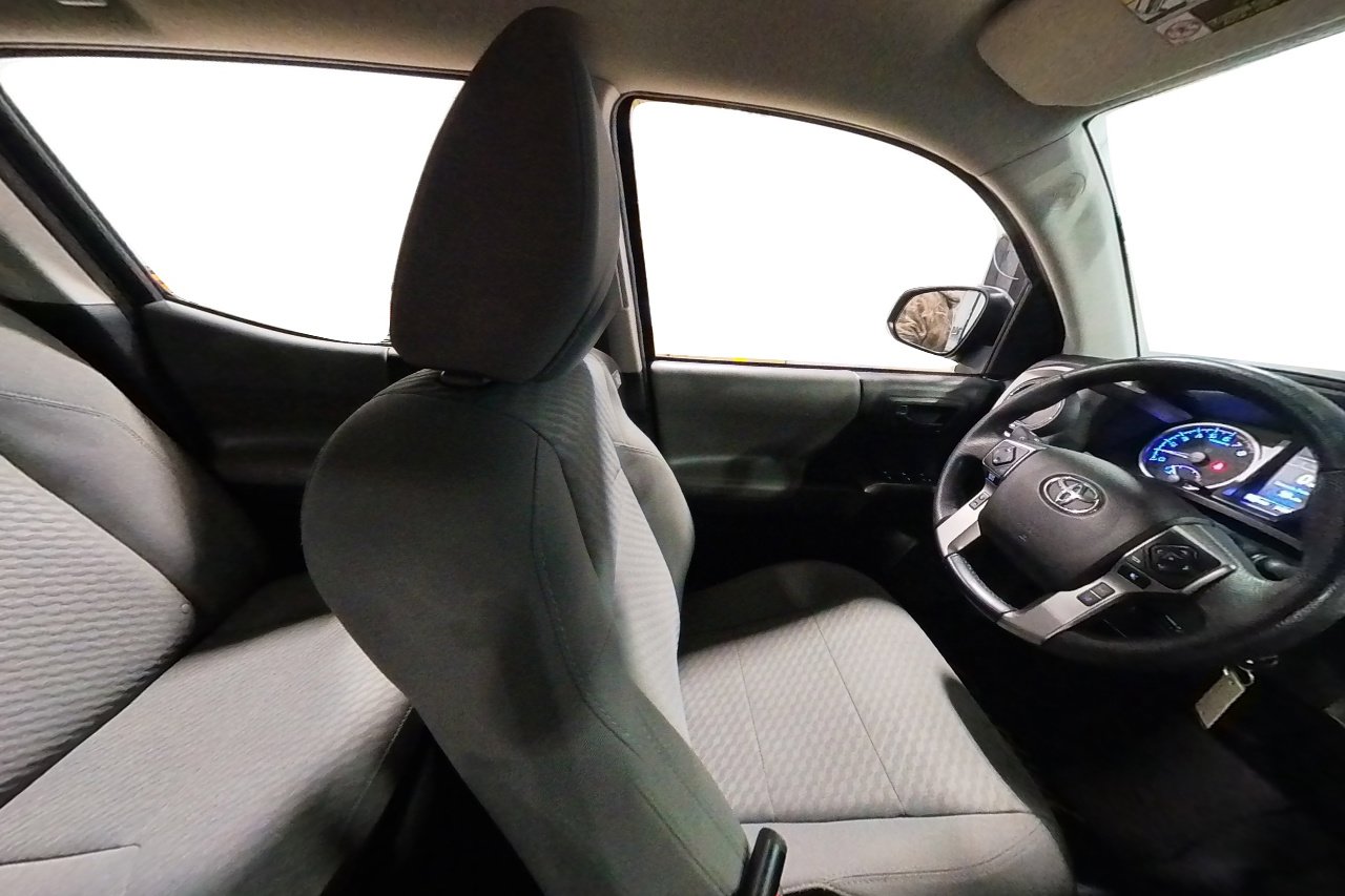 Used 2022 Toyota Tacoma SR5 image 42