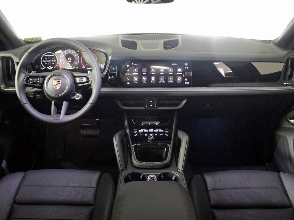 Certified 2025 Porsche Cayenne AWD/4WD image 21
