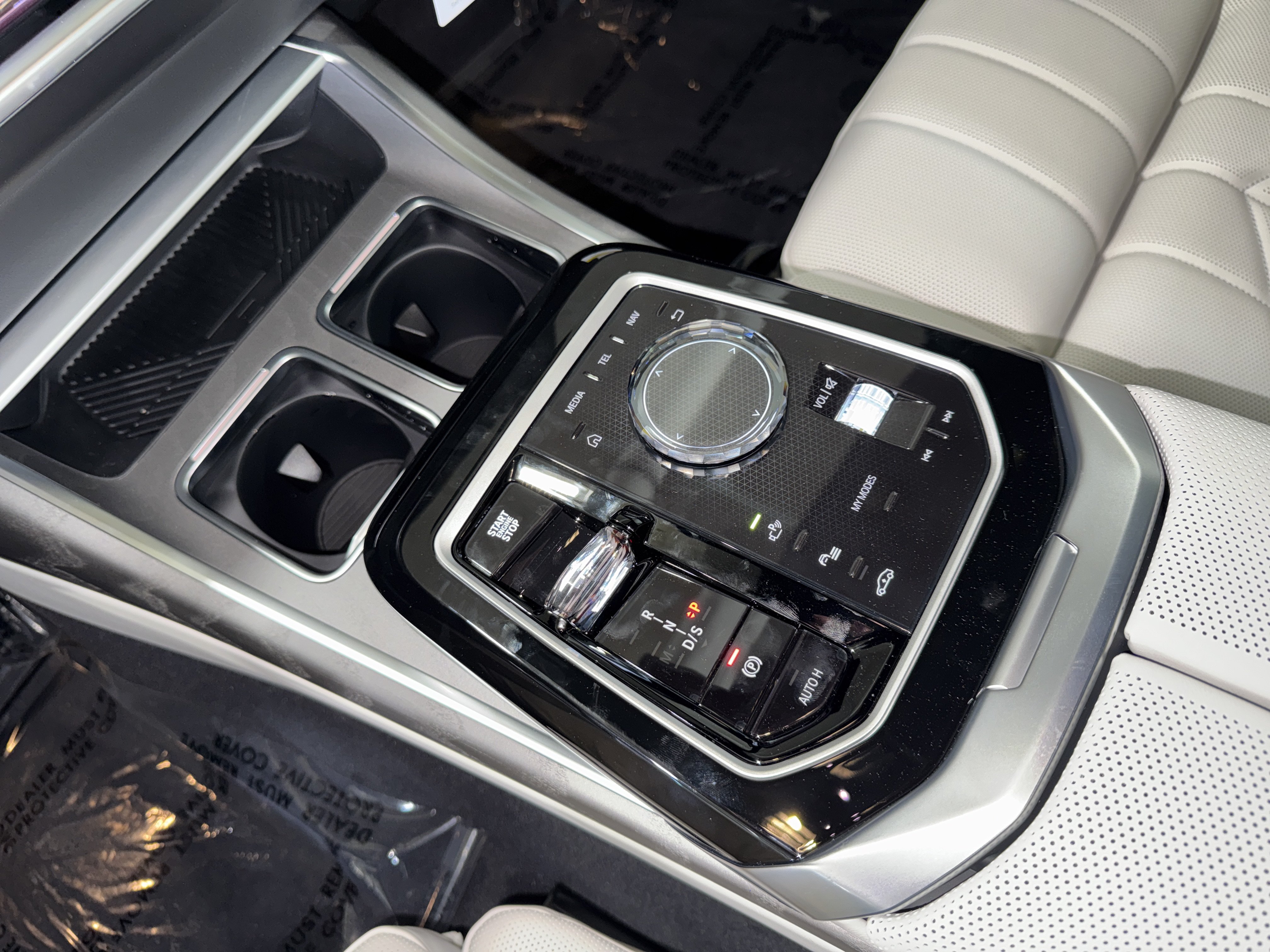 New 2026 BMW 740i RWD image 21