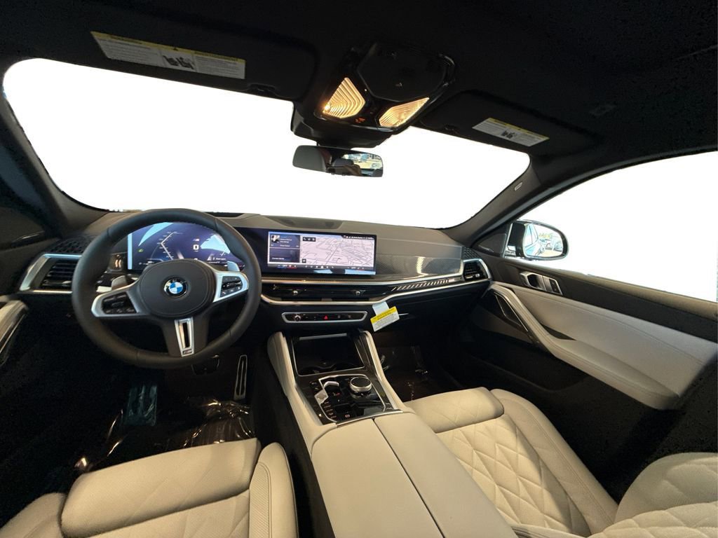 New 2026 BMW X6 M60i w/ Climate Comfort Package image 28