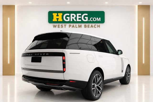 Used 2025 Land Rover Range Rover SE AWD/4WD image 10