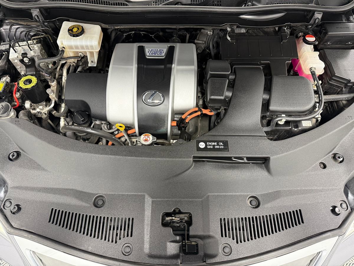 Used 2017 Lexus RX 450h AWD w/ Cold Weather Package image 30