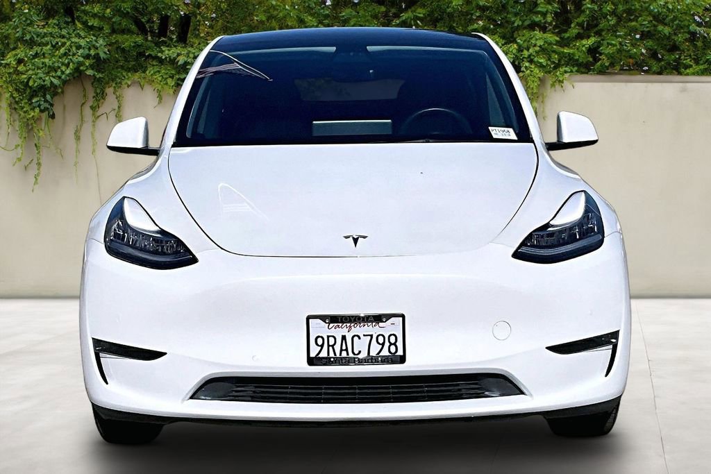 Used 2021 Tesla Model Y Long Range image 2