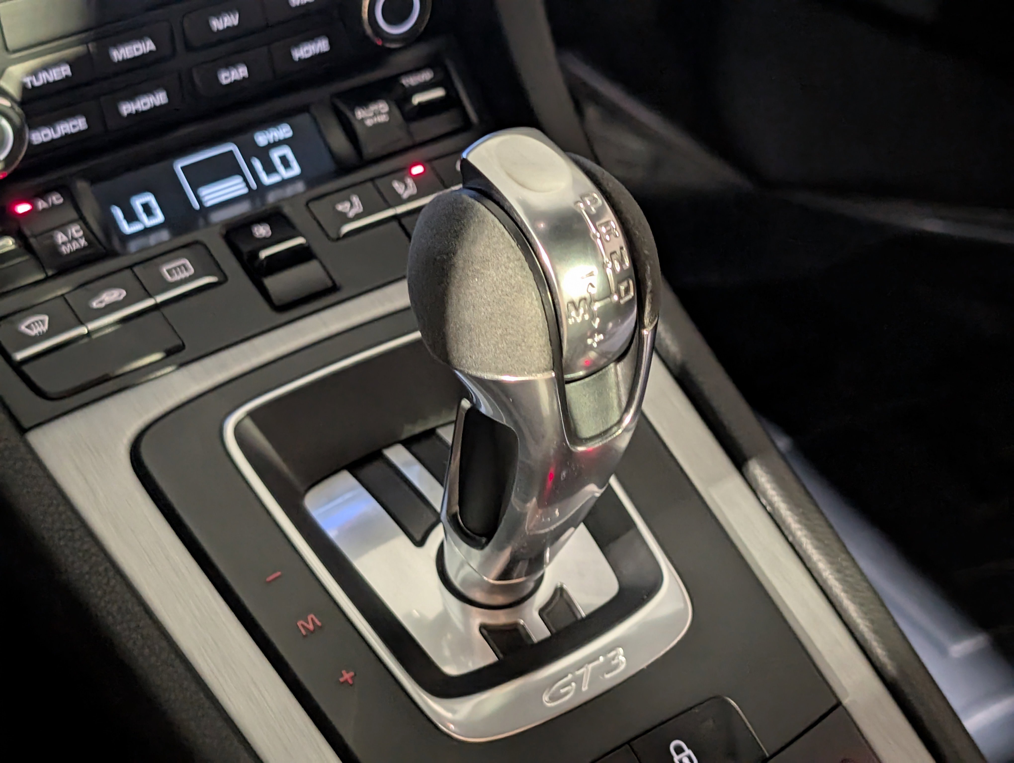 Certified 2018 Porsche 911 GT3 RWD image 46