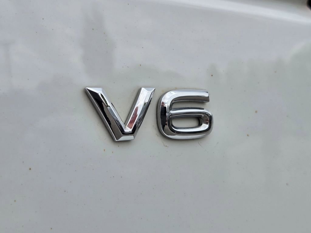 Used 2018 Volkswagen Atlas SEL w/ R-Line Package FWD image 19