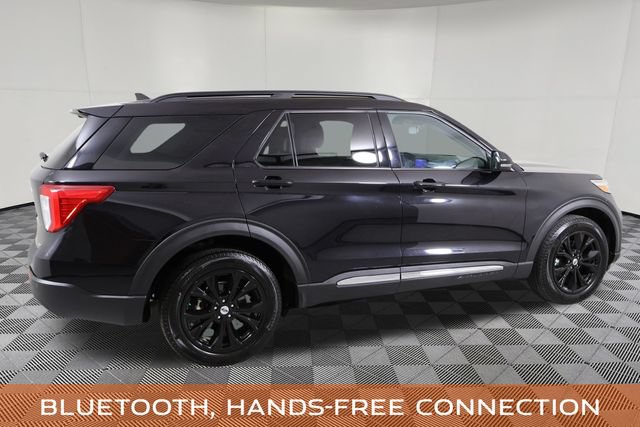 Used 2024 Ford Explorer XLT w/ Equipment Group 202A AWD/4WD image 5