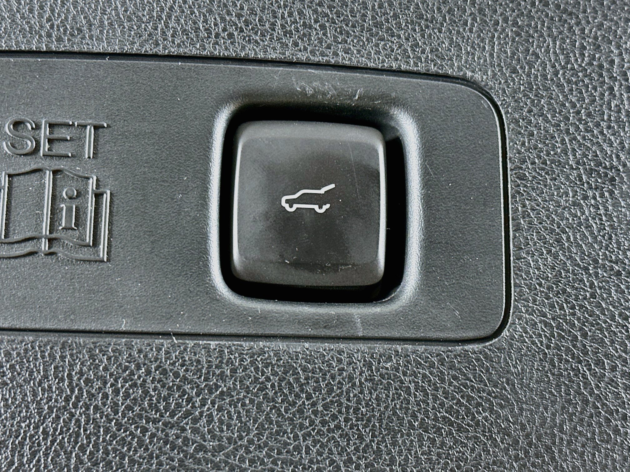 Used 2021 Lincoln Corsair AWD w/ Equipment Group 101A image 29