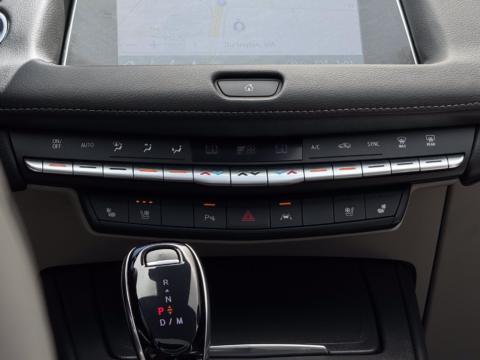Used 2023 Cadillac XT4 Premium Luxury AWD/4WD image 16